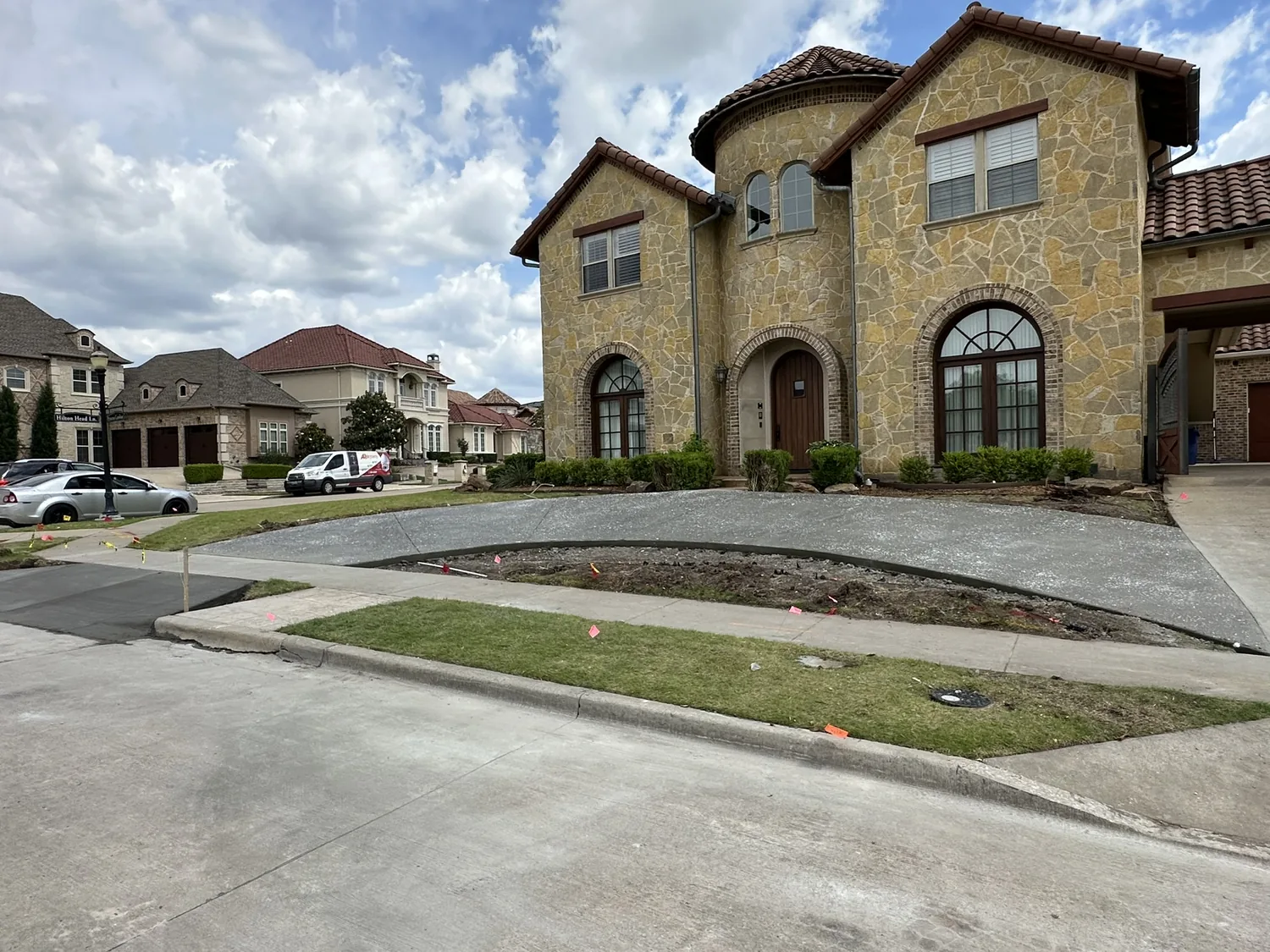 Featured Residential Driveway by Lucky’s Concrete in Miami